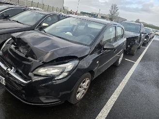 uszkodzony samochody osobowe Opel Corsa 1.4 90 2016/4