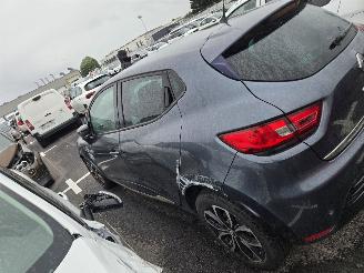 Renault Clio  picture 9