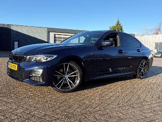 Voiture accidenté BMW 3-serie 320i 2.0 TwinPower Turbo 16V Sedan 4Dr Benzine 1.998cc 135kW (184pk) RWD 2019-03 (5F31; 5F32; 5F38; 51FF; 58FF) B48B20A 2021/6