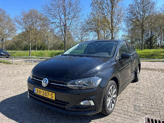 krockskadad bil auto Volkswagen Polo 1.0 TSI 12V Hatchback 4Dr Benzine 999cc 70kW (95pk) FWD 2019/3