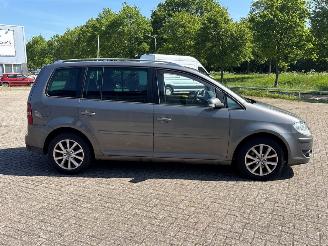 Volkswagen Touran 1.4 16V TSI 140 MPV  Benzine 1.390cc 103kW (140pk) FWD 2006-02/2010-05 (1T1; 1T2) BMY picture 6