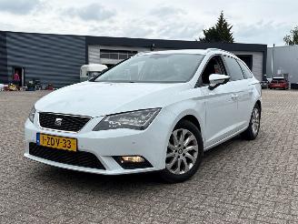 krockskadad bil auto Seat Leon 1.6 TDI Ecomotive 16V Combi/o 4Dr Diesel 1.598cc 81kW (110pk) FWD 2013-09/2018-08  CRKB ST 2014/12