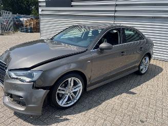 Schadeauto Audi A3 LIMOUSINE 2014/9
