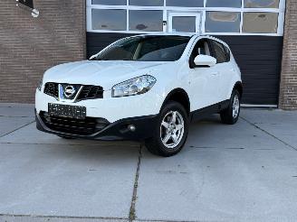 Schadeauto Nissan Qashqai 1.6 Visia / Cruise Control / Trekhaak / PDC / Elek Ramen / Bluetooth / Climate Control / Inkalp.Spiegels / 2011/3