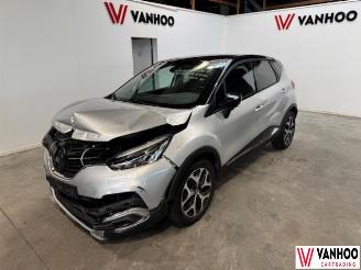 Schadeauto Renault Captur  2019/1