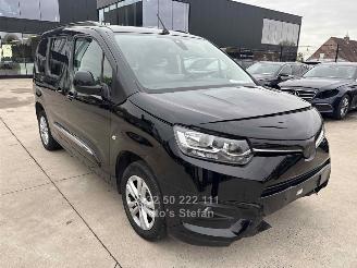 uszkodzony samochody osobowe Toyota ProAce CITY 2024/5