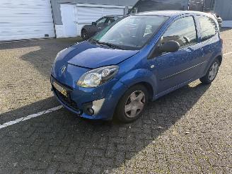 Voiture accidenté Renault Twingo 1.2-16V Dynamique Airco 2007/11