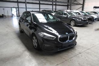 BMW 1-serie ADVANTAGE picture 6