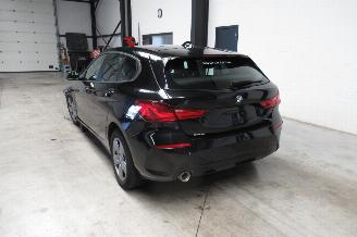 BMW 1-serie ADVANTAGE picture 3