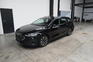 Vaurioauto  passenger cars Ford Focus TITANIUM 2023/10