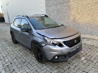 Schadeauto Peugeot 2008 PEUGEOT 2008 1.6D GT 2018 2018/2