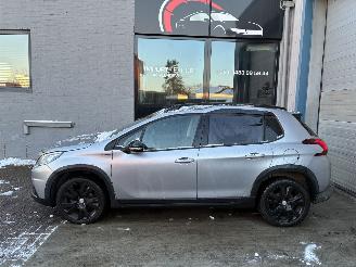 Schadeauto Peugeot 2008 PEUGEOT 2008 1.6D GT 2018 2018/2