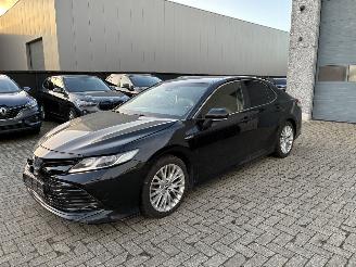 Damaged car Toyota Camry TOYOTA CAMRY HYBRID 2019 2019/12