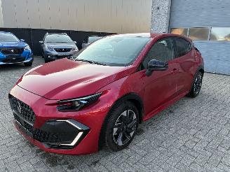 Damaged car Renault Clio RENAULT CLIO 1.8 HYBRIDE 2026 2026/4