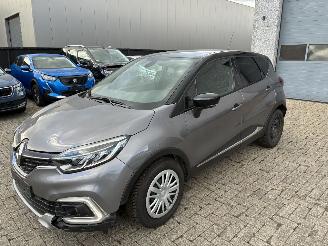 Schadeauto Renault Captur RENAULT CAPTUR 1.2I AUTOMAAT 2018 2018/8