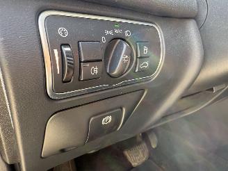 Volvo Xc-60 2.0 D3 FWD AUTOMAAT picture 17