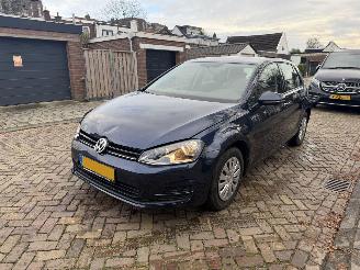 uszkodzony samochody osobowe Volkswagen Golf 1.6 TDI AUTOMAAT NAP!!! 2013/1
