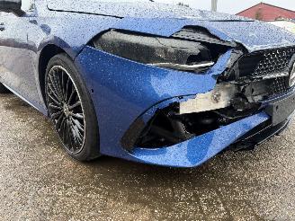 Mercedes A-klasse A200 nieuwe model AMG PANO SFEER picture 4