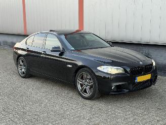 BMW 5-serie 550i M picture 2