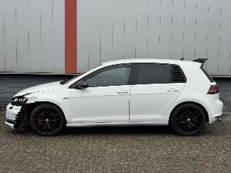 Volkswagen Golf 2.0 TSI GTI Performance picture 18