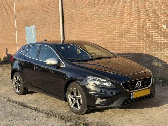 Voiture accidenté Volvo V-40 2.0 D2 R Design 2015/1