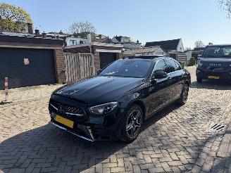 Schadeauto Mercedes E-klasse 300de 4 Matic AMG PANO 2020/1
