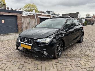 skadebil auto Seat Ibiza 1.0 TSI FR PANO BEATS AUTOMAAT 2021/1