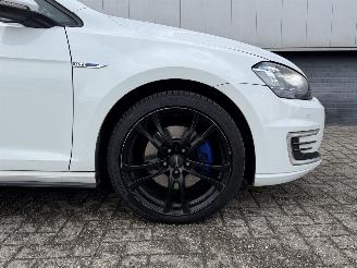 Volkswagen Golf 1.4 TSI GTE DSG picture 9