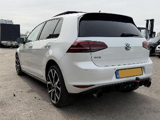 Volkswagen Golf 1.4 TSI GTE PANO picture 10