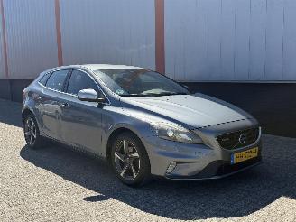 krockskadad bil auto Volvo V-40 2.0 D2 R Design NAP 2015/1