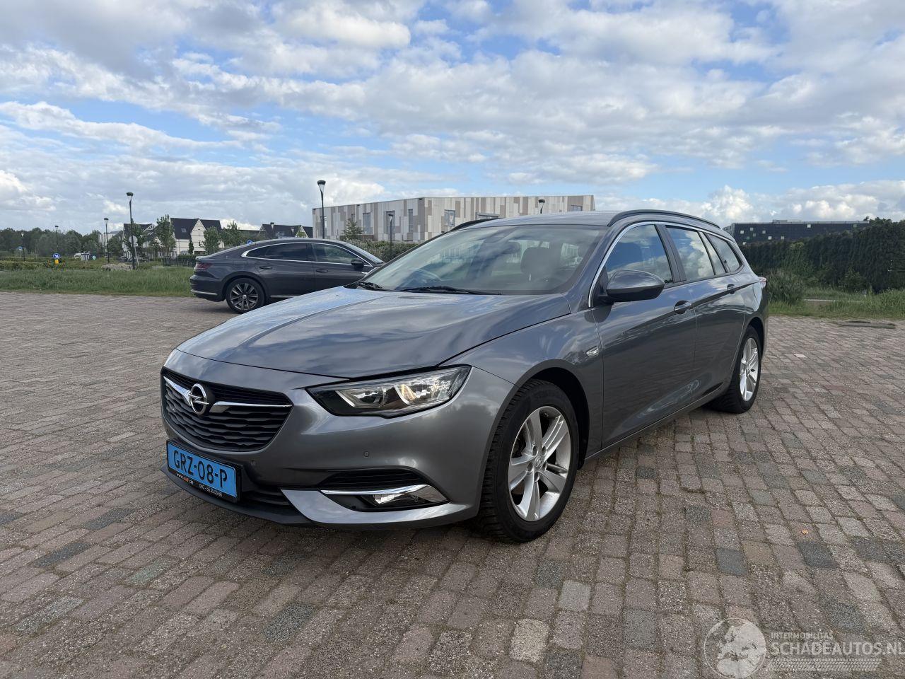 Opel Insignia SPORTS TOURER 1.6 CDTI AUTOMAAT