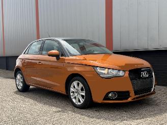 Vaurioauto  passenger cars Audi A1 1.6 TDI AUTOMAAT 2012/1
