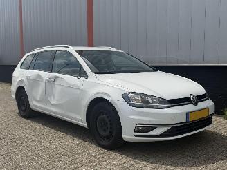 Auto incidentate Volkswagen Golf 1.6 TDI Comfortline AUTOMAAT EURO 6 2019/1
