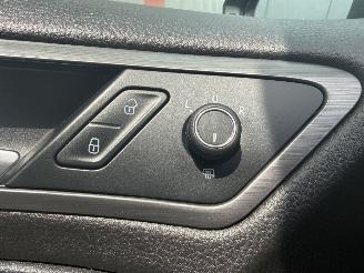Volkswagen Golf 1.6 TDI Comfortline AUTOMAAT EURO 6 picture 9