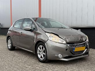 Avarii autoturisme Peugeot 208 1.4 e-HDi Blue Lease 2012/1