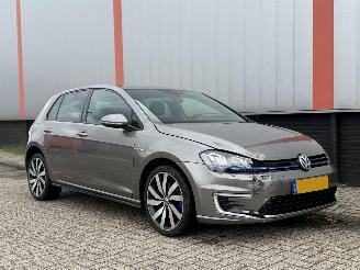 Voiture accidenté Volkswagen Golf 1.4 TSI GTE 2015/1