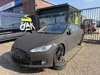 Coche accidentado Tesla Model S NO PAPERS !!!  85 Signature Performance 2013/1