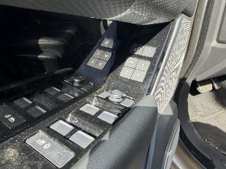 Land Rover Range Rover Velar 2.0 P250 Turbo AWD R-Dynamic SE picture 18