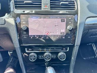 Volkswagen Golf 1.0 TSI / DSG / PANO / picture 12