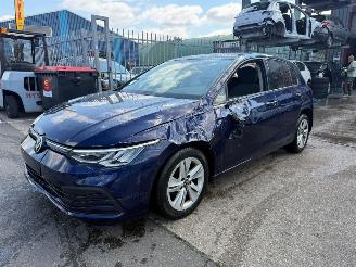 skadebil auto Volkswagen Golf 2.0 TDI / DSG / 2020/10