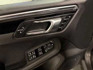Porsche Macan  picture 13