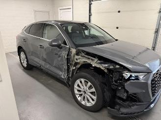 Schadeauto Audi Q3  2022/9