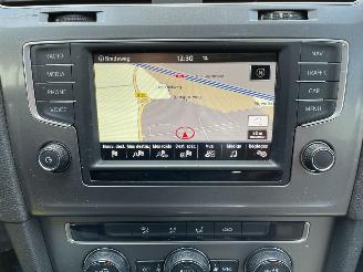 Volkswagen Golf 1.6 tdi 5drs picture 16