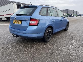 uszkodzony samochody osobowe Skoda Fabia 1.2 tsi 81kw 2015/10