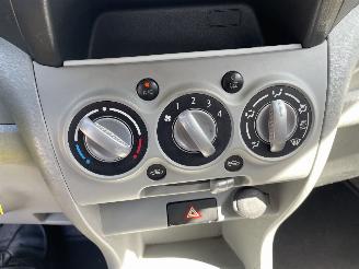 Nissan Pixo 5drs airco picture 12