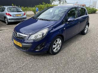 Opel Corsa 1.2 5drs cosmo picture 4