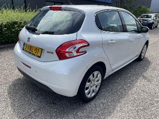 Peugeot 208 1.2 5drs clima picture 2