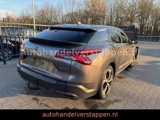 uszkodzony samochody osobowe Citroën C5 X C5X Feel Pack Hybrid 132 kW 2024/1