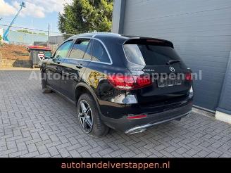 uszkodzony samochody osobowe Mercedes GLC 300 de 4Matic AMG Sport Pano Burm 2020/11