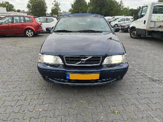 Voiture accidenté Volvo C-70 2.0 T 20V Cabrio  Benzine 1.984cc 120kW (163pk) FWD 1999-08/2006-03 (NC48) B5204T4 2000/7